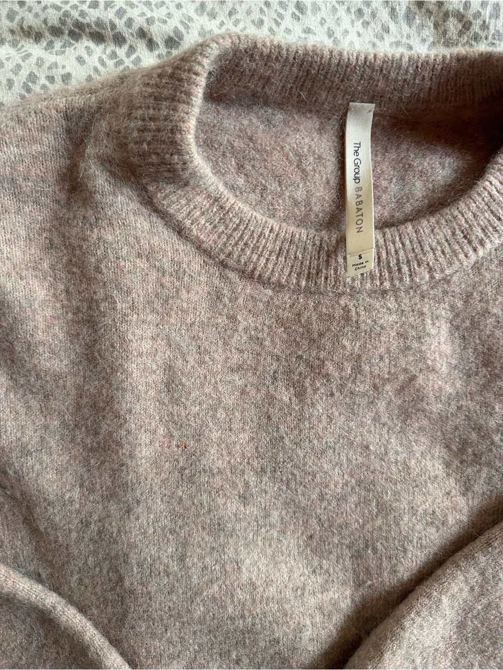 Women’s Babaton Crewneck Alpaca/Wool-Blend Sweater in Dusty Pink - Picture 2 of 4